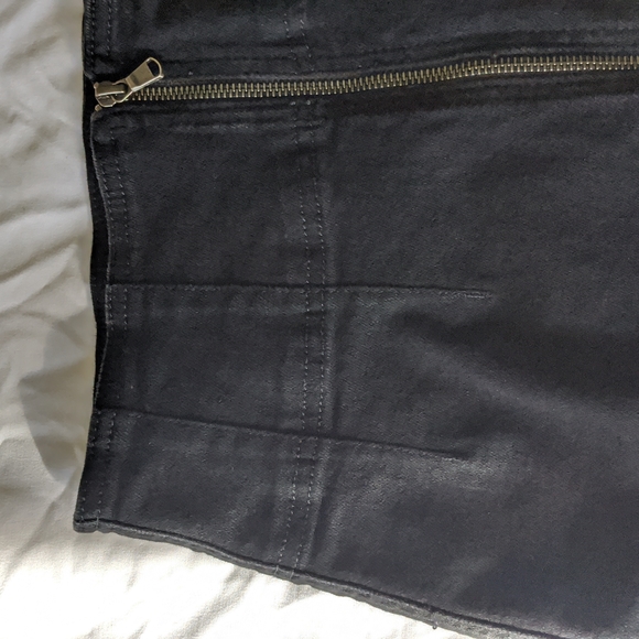 Free People Virgo Zipper Mini Skirt Black - Size 30 - Picture 9 of 16